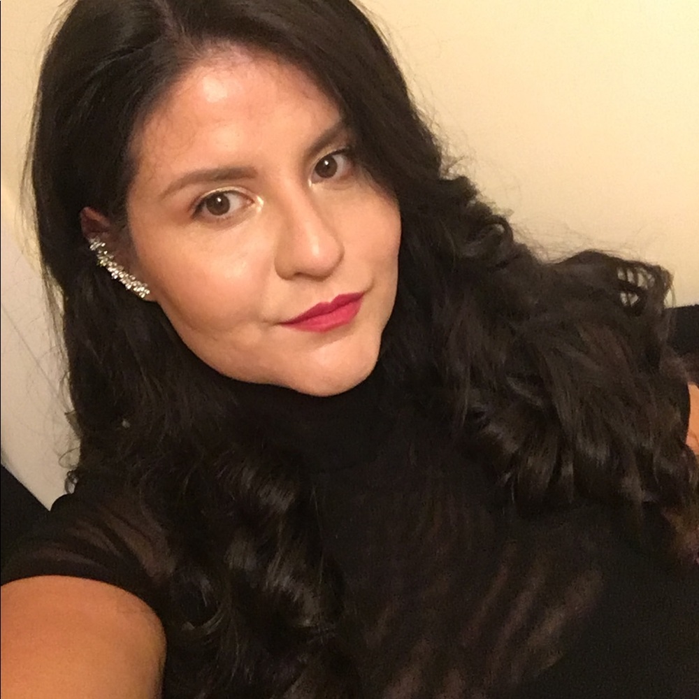 Meet your Posher, Maria